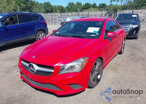 2015 Mercedes-Benz Cla 250 4Matic z USA, uszkodzony, nr VIN WDDSJ4GB3FN214230